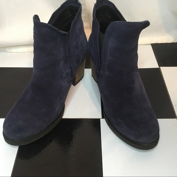 All Season BLUE SUEDE SHOES! Water resistant. - Picture 7 of 12